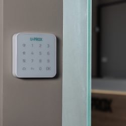 U-PROX_Keypad_G1_Lifestyle_IMG_6021