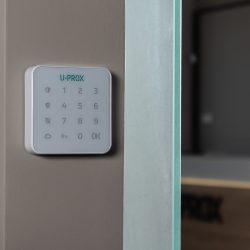 U-PROX_Keypad_G1_Lifestyle_IMG_6021